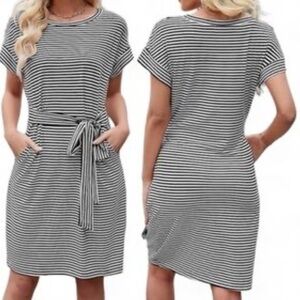 Striped Short Sleeve Tie-Waist Midi Dress - Black & White